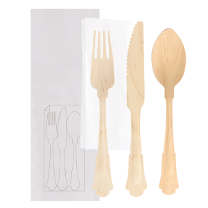 Set aus Gabel, Messer, Löffel und Serviette im Beutel